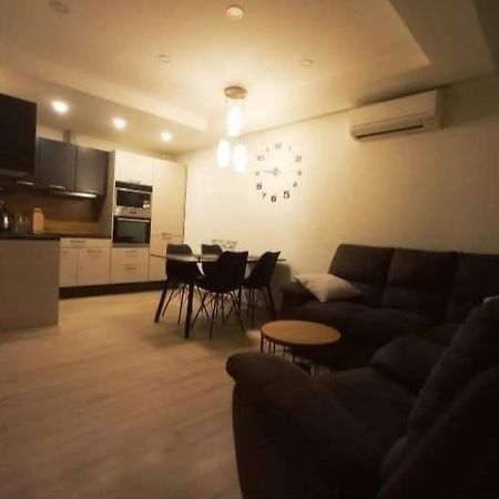 マカルスカApartman Paulaアパートメント エクステリア 写真